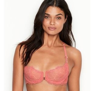Nwt Victoria secrets bra front clasp 34DD